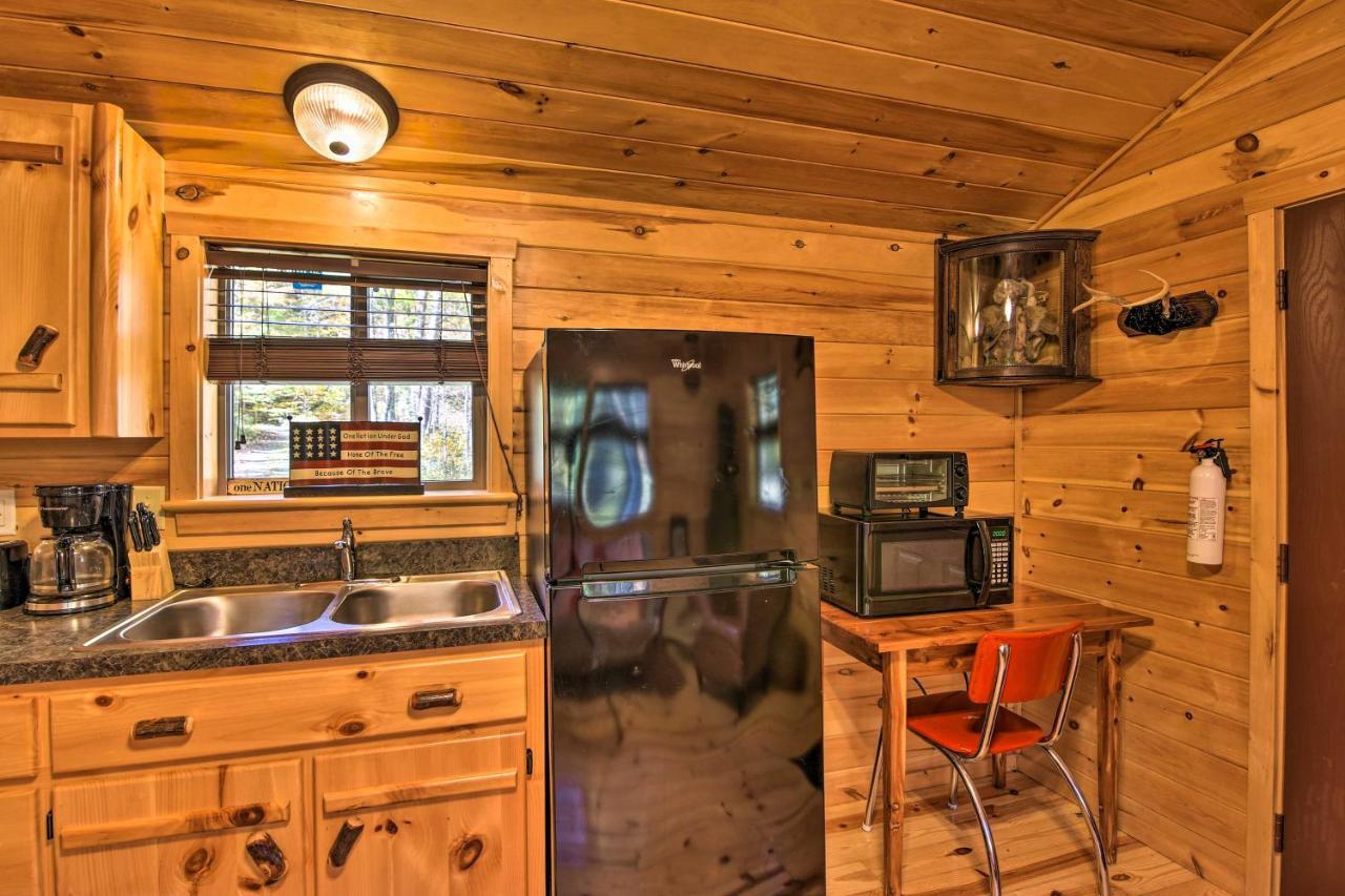 Rural Cabin Hideaway With Fire Pit And Mtn Views! Parsons エクステリア 写真