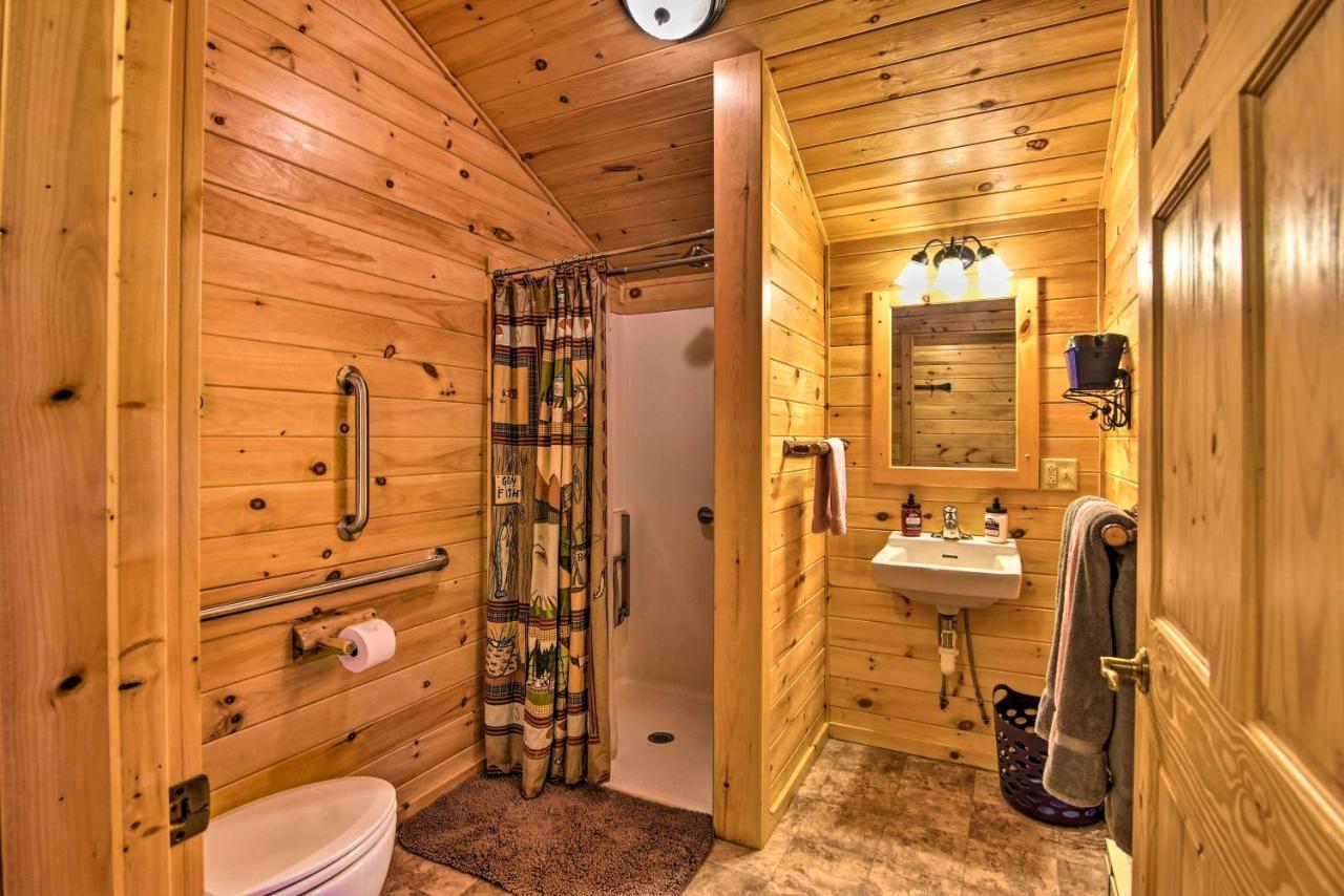 Rural Cabin Hideaway With Fire Pit And Mtn Views! Parsons エクステリア 写真